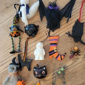 11 Halloween ornaments